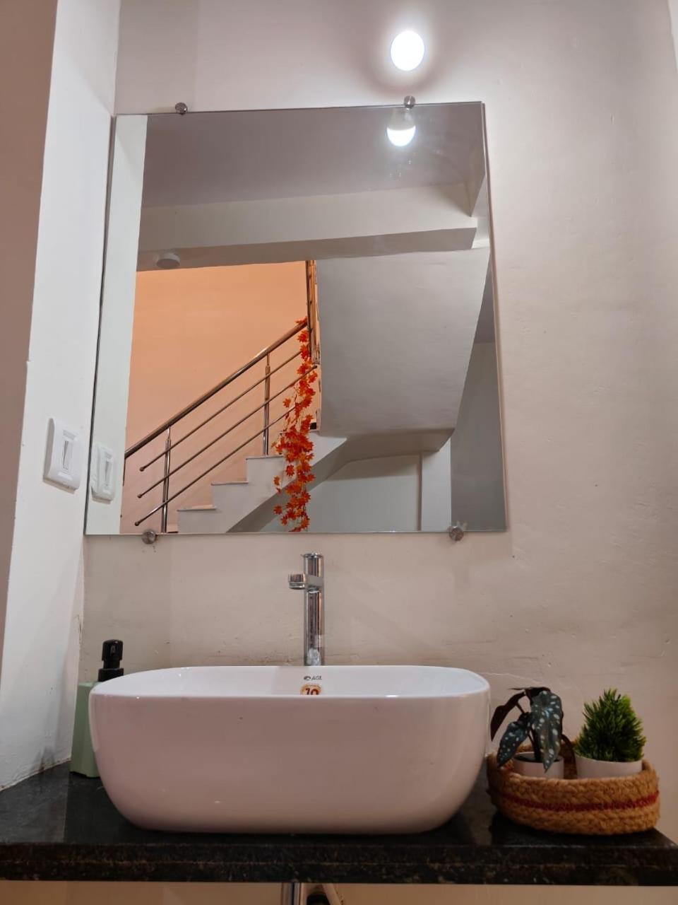 Mahadev Mansion Villa Уджайн Екстериор снимка
